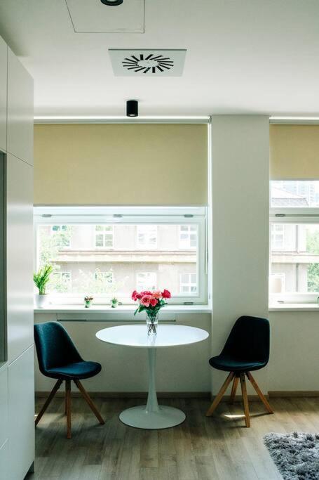 New In Quiet Part Of The Center Apartman *